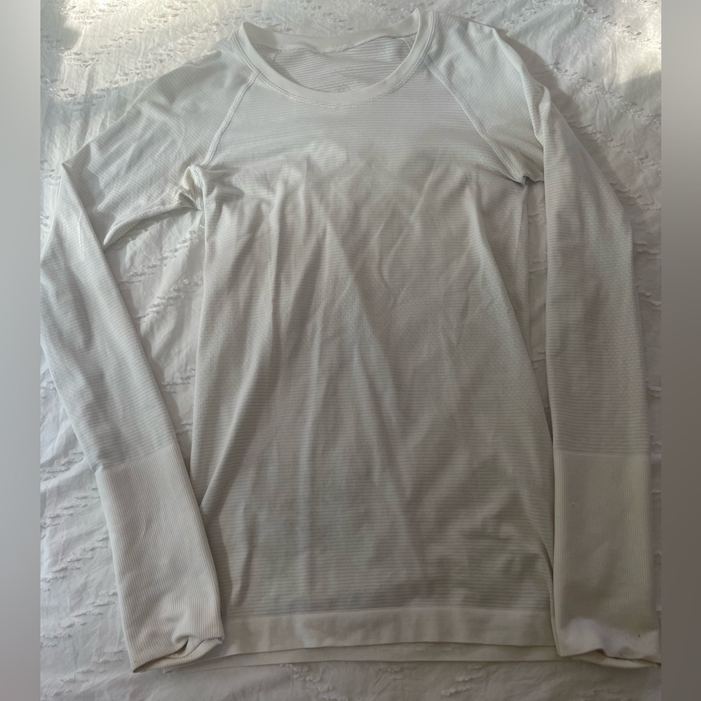 white lululemon swiftly tech size 4
